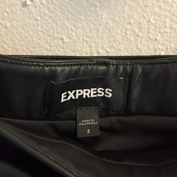 Black pleather Midi Skirt - Picture 4 of 5